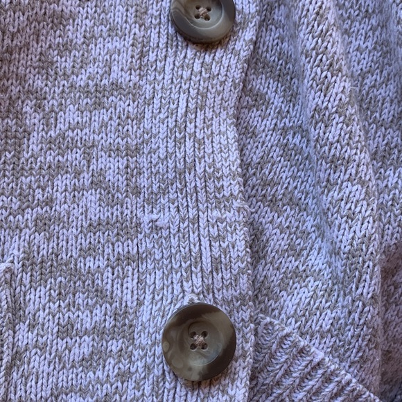 Ann Taylor cardigan sweater size medium - Picture 13 of 13